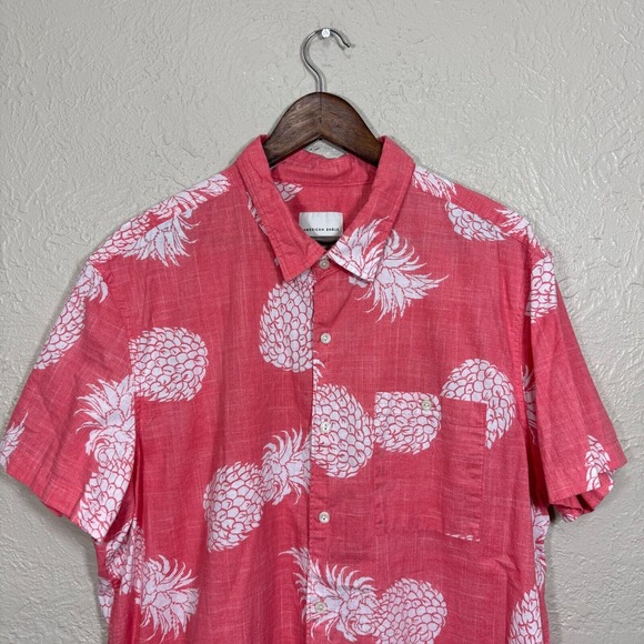 American Eagle Pineapple Camp Shirt 2X Novelty Preppy Tropical Beach‎ Resort - Picture 2 of 14
